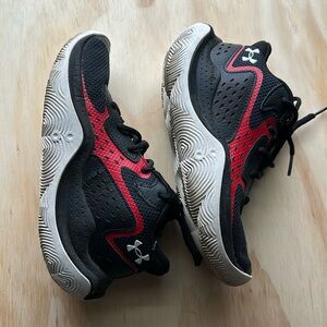 Under armour jet 23 youth basketball shoes sneakers size 3.5